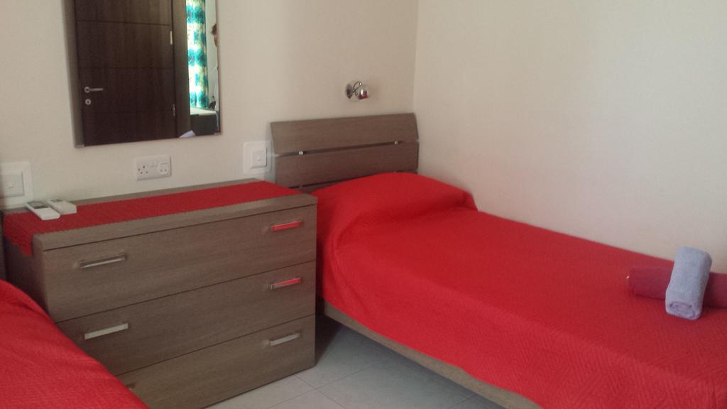 Apartment Triq Is-Silla Marsaskala Luaran gambar